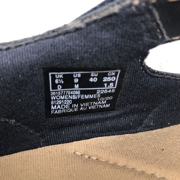 Clarks Shoes Women 9 Navy Blue Leather Comfort Flat Fisherman Sandal Lightweight - Picture 9 of 9